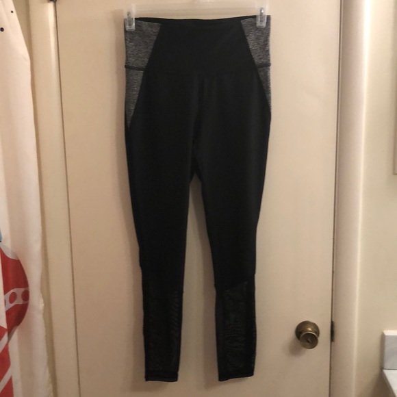 Women’s Xersion Black Workout Leggings - Picture 1 of 8